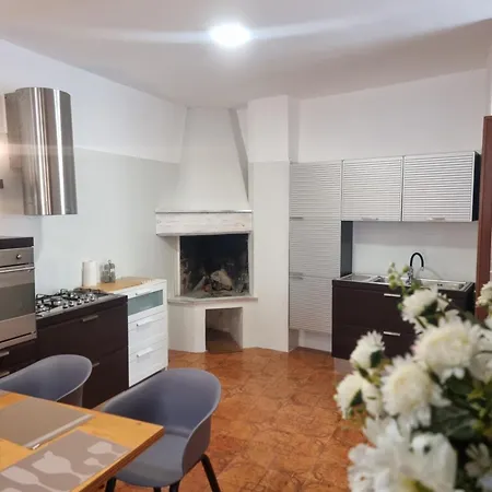 アパート Aradeo Apartments Aradeo