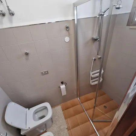 Aradeo Apartments